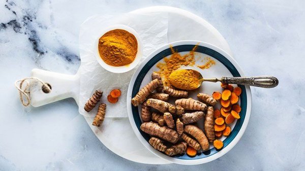 It's Hard Not to Love a Spice like Turmeric, Largely Because It Kind of Seems Like It Heals Everything(2020): Here's a Handy Guide to Use Turmeric for Skin