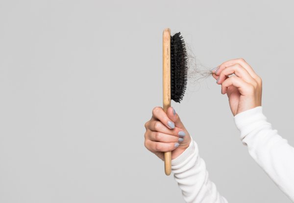 Rambut Lebih Sehat dan Kuat dengan 10 Rekomendasi Shampoo untuk Rambut Rontok Terbaik (2023)