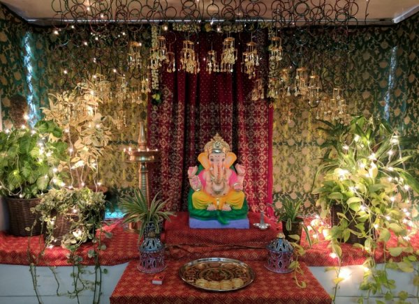 Decorate Your Home Spectacularly This Ganesh Chathurthi! 10 Artistic and Stunning Ganesh Chathurthi Decoration Ideas for a Fresh Look!