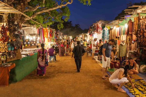 A Shopaholic's Guide for Things to Buy from Goa! Beautiful Souvenirs Ideas  Capture The Spirit of This Sunny Beach Destination!