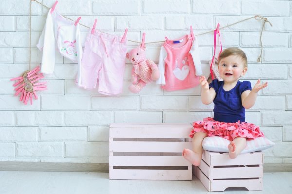Pilihan Baju Bayi untuk Usia 6 Bulan, Yuk Disimak Sebelum Anda Berbelanja!