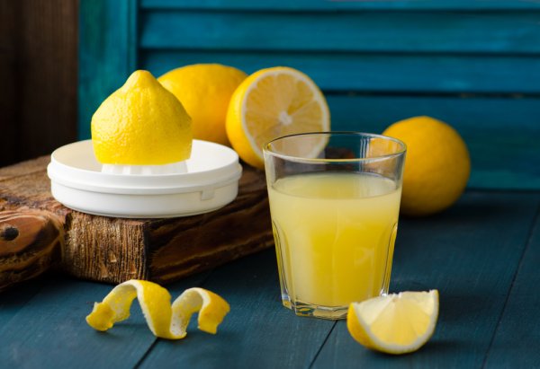 10 Rekomendasi Sari Lemon yang Baik untuk Kesehatan! (2023)