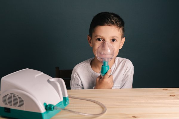 Bebaskan Si Kecil dari Gangguan Pernafasan dengan 10 Rekomendasi Nebulizer Harga Terjangkau (2020)