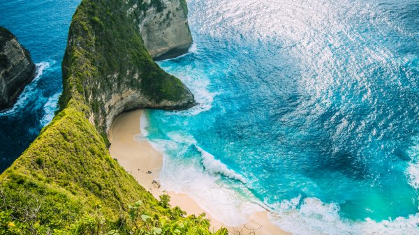 11 Rekomendasi Pantai di Bali yang Memukau untuk Destinasi Wisata Kamu