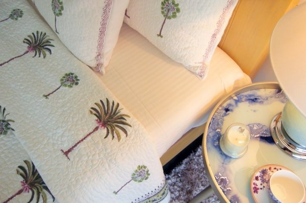 Create Vibrant, Colourful and Cosy Living Spaces with High Quality Home Linens at Surprisingly Affordable Prices
