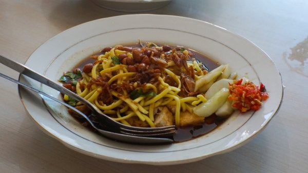 Mie Kopyok Semarang: Menelusuri Kenikmatan Kuliner dari Kaki Lima Hingga Cafe Eksklusif (2024)