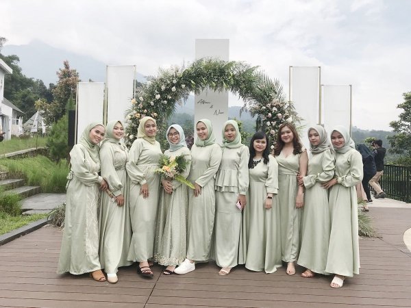 10 Rekomendasi Baju Bridesmaid Hijab Instagram yang Anggun dan Cantik (2023)