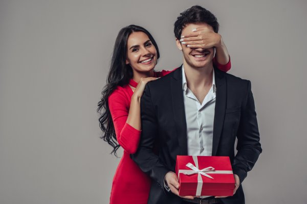 10 Unique Valentine's Day Gifts for Your Husband	this Year and How to Put a Romantic Spin to the Day