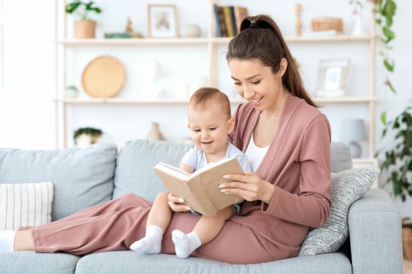 10 Rekomendasi Buku Parenting Terbaik yang Bisa Membuat Anda Menjadi Orang Tua Bijaksana (2023)