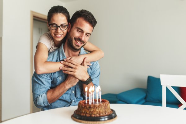 Surprise Him with the Most Unique Gift for Your Boyfriend on His Birthday: 10 Best Ideas for 2018