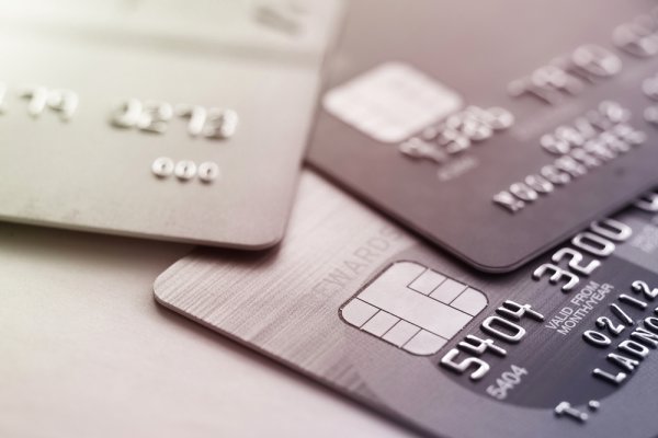 Tìm hiểu thẻ ghi nợ là gì và những thông tin cần biết khi sử dụng thẻ ghi nợ