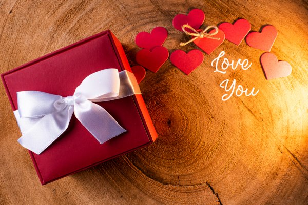Món quà năm mới cho tình yêu xa ngày Tết quà sinh nhật cho bạn trai bạn  gái quà sinh nhật cho bạn gái chồng bố mẹ  Shopee Việt Nam