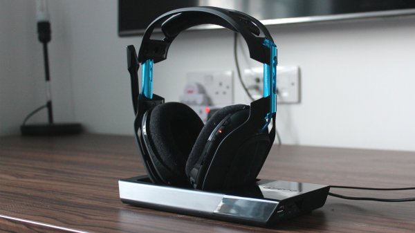 Best Wireless Gaming Headphones: Top Models That Will Enhance your Gaming Experience to Another Level(2021)!