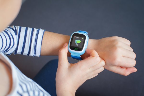 Ingin Tampil Futuristik? Sematkan Salah Satu dari 10 Rekomendasi Smartwatch Ini ke Pergelangan Tanganmu