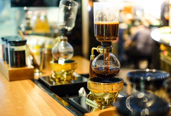 Ingin Mencoba Nikmatnya Kopi Hasil Racikan Sendiri? Ini 10 Rekomendasi Coffee Syphon Terbaik yang Bisa Anda Gunakan! (2023)