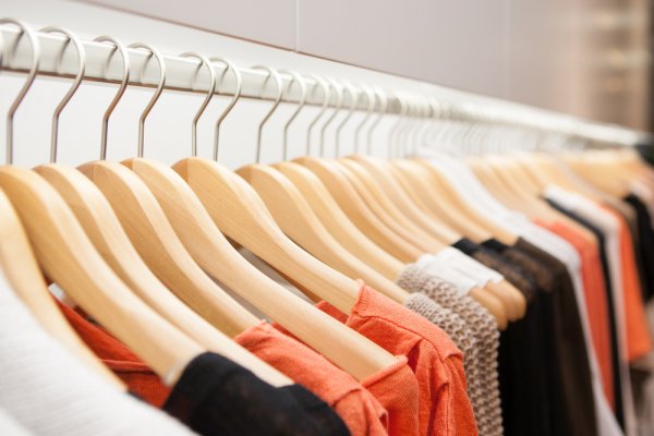Cari Tahu Jenis Gantungan yang Pas untuk Pakaianmu dan Cek Juga 10 Rekomendasi Gantungan Baju dari BP-Guide!