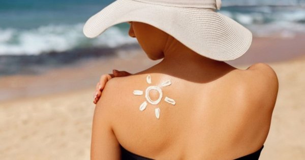 Keep Safe This Summer: 30 Best Sunscreen Lotions in India for Enhanced Skin Protection(2023)