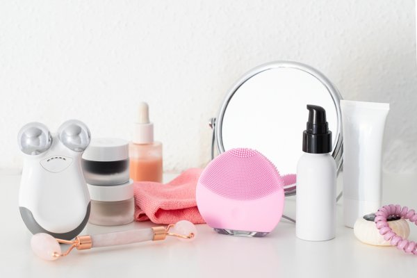 Rekomendasi Terbaik 10 Beauty Gadget yang Bermanfaat dan Wajib Anda Beli (2022)