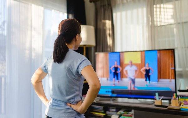 10 Rekomendasi Smart TV Murah untuk Hiburan Keluarga di Rumah! (2023)