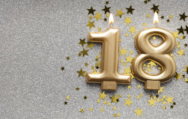 Отпразднуйте 18 лет со дня рождения вашего парня с этими 11 захватывающими идеями подарков (2019)