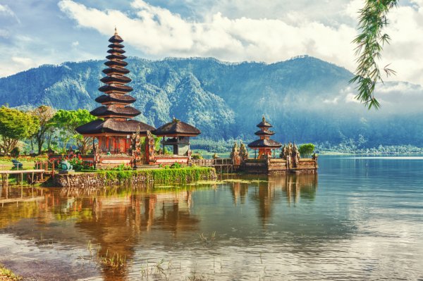 16 Wisata Alam Terbaik di Bali Untuk Mengisi Liburan Akhir Tahun Anda (2023)