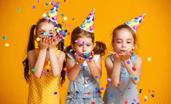 Gợi ý 10 món quà sinh nhật cho bé gái từ 1 đến 10 tuổi (năm 2020)