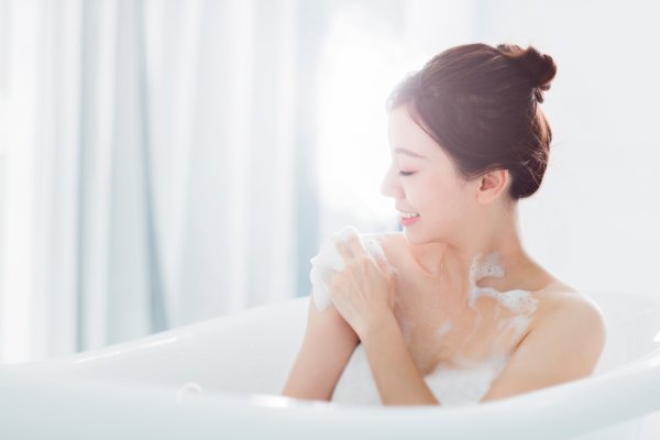 Top 10 sữa tắm trắng da của Nhật giúp làm sạch sâu và nuôi dưỡng làn da mịn màng, tươi sáng (năm 2022)