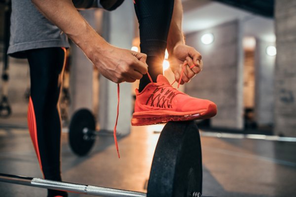 Tham khảo 10 giày tập gym nam giúp thoải mái khi vận động (năm 2022)