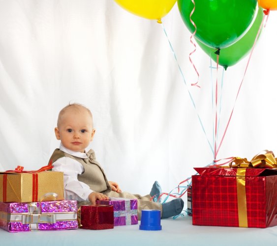1歳の男の子に喜ばれる誕生日プレゼント10選 人気ランキングや予算 メッセージ文例も紹介 ベストプレゼントガイド