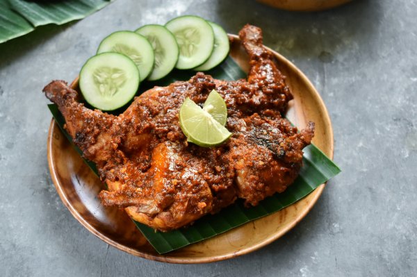 Menyusuri Kelezatan Kuliner Medan: Rekomendasi Restoran Ayam Taliwang Terbaik yang Wajib Dicoba! (2024)