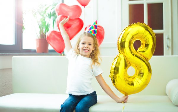 Top 13 Birthday Gifts for 8 Year Girls in 2018 and 3 Simple Tricks to Ensure You Always Buy the Right Presents
