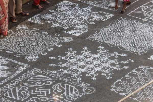 Simple and Easy-To-Create Pongal Kolam Designs To Decorate Your Home Traditionally 