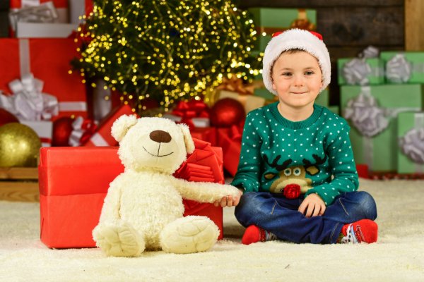 Top 10 món quà Noel thú vị cho bé trai 8 tuổi (năm 2020) 