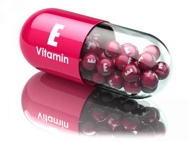 10 Rekomendasi Suplemen Vitamin E untuk Jaga Kesehatan Tubuh dan Kulit (2023)