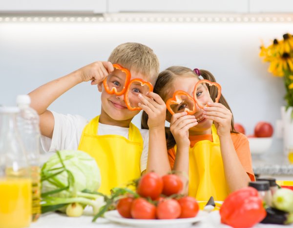 Can You Raise a Child Vegan and Give Them All the Nutrients They Need? Benefits and Risks of a Vegan Diet for Kids + 4 Tips for the New Vegan! 