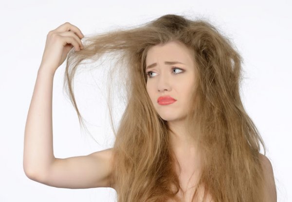 Learn to Manage Your Frizzy Hair at Home with Simple Products You Can Use Everyday! Here Are the Best Hair Care Products to Add Amazing Lustre and Shine to Your Hair!