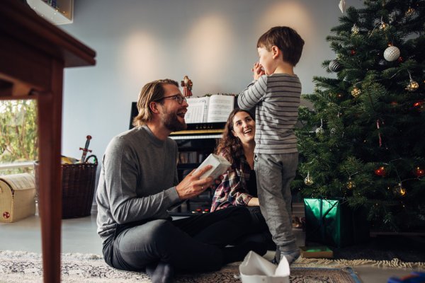 Gợi ý 10 món quà Noel thiết thực dành cho bé trai 5 tuổi (năm 2020)