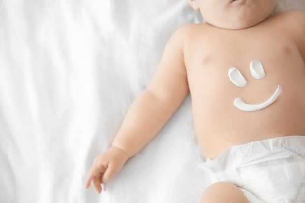Rawat Kulit Bayi yang Sensitif dengan 10 Krim Bayi Terbaik Ini (2023)