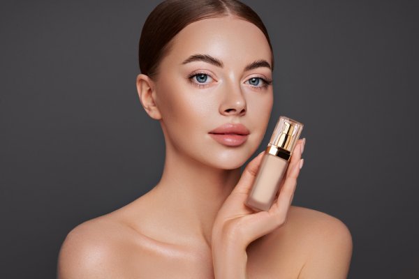 Yuk, Cek 15 Rekomendasi BB Cream untuk Tampilan Makeup Natural (2023)