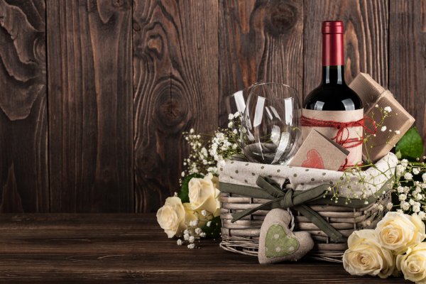 Gift Hampers and Baskets are Perfect for Festivals and Special Occasions: Choose from 10 Handpicked Gift Basket Hampers for 2019