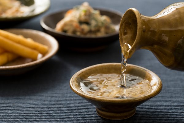 10 Rekomendasi Minuman Khas Jepang yang Bisa Menggoda Lidah dan Dijamin Bikin Ketagihan