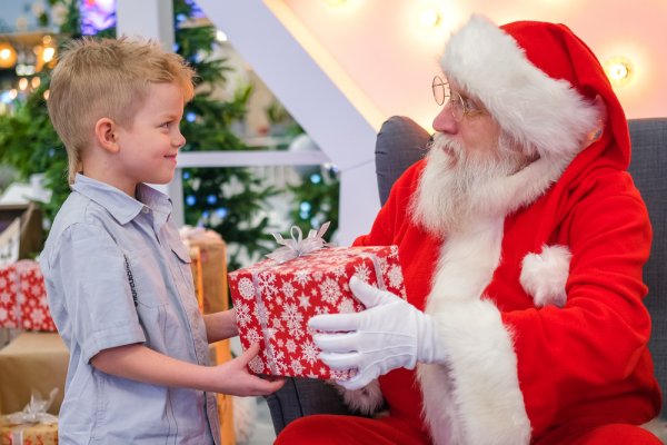 10 ý tưởng độc đáo cho món quà Giáng Sinh tặng bé trai 6 tuổi (năm 2020)