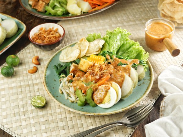 Lagi Ada di Ibukota? Ini Lho 10 Makanan Khas Jakarta, Rasakan Sendiri Nikmatnya! (2022)