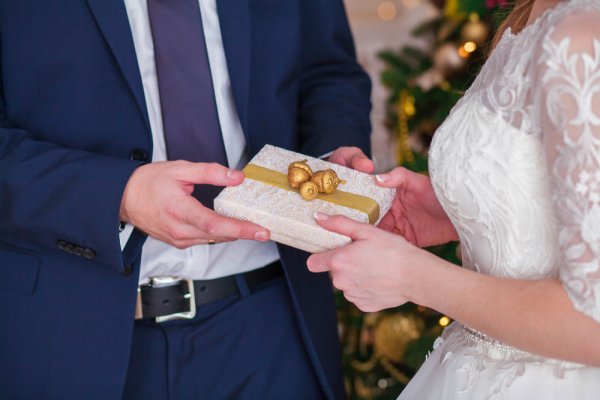 Surprise Him with These 10 Amazing Gifts for New Husband on Wedding Day	and Learn How to Turn Up the Romance From Day One (2018)