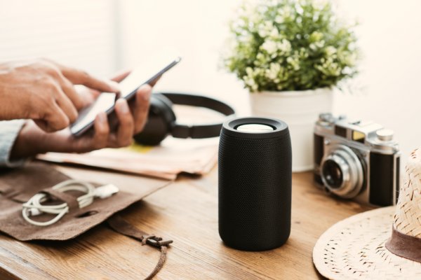 Nikmati Musikmu di Mana Saja dengan 10 Rekomendasi Speaker Bluetooth Berharga Terjangkau Berikut (2023)