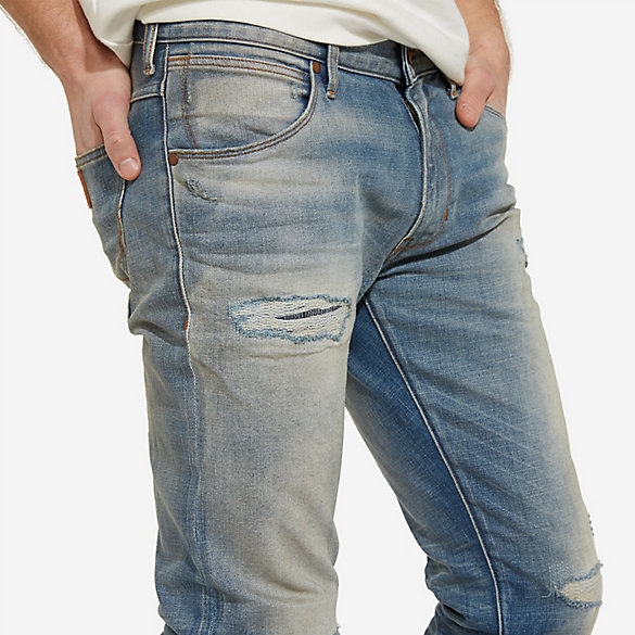 Ingin Tampil Seger dengan Celana  Jeans Yuk Tengok 10 