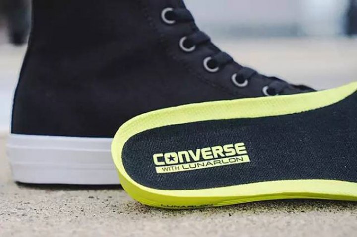 Cara Memilih Sepatu Converse All Star yang Asli dan 8 Pilihan Model
