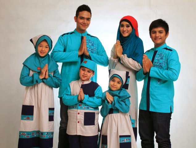 Tampil Keren Dan Kompak Dengan 8 Pilihan Baju Muslim Couple Untuk