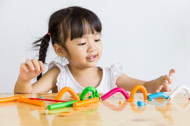 Teman Anda Punya Anak Batita Ini Dia 10 Kado Anak 2 Tahun 