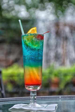 Yuk Buat 12 Minuman Pelangi yang Tak Cuma Segar tapi 